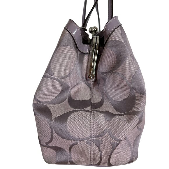 Coach Signature C KISS LOCK Shoulder Bag Lavender Purple F19190 - Picture 6 of 15